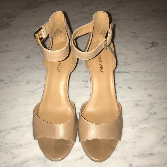 nine west floyd wedge sandal